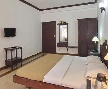 Alleppey Prince Hotel Alappuzha Ngoại thất bức ảnh